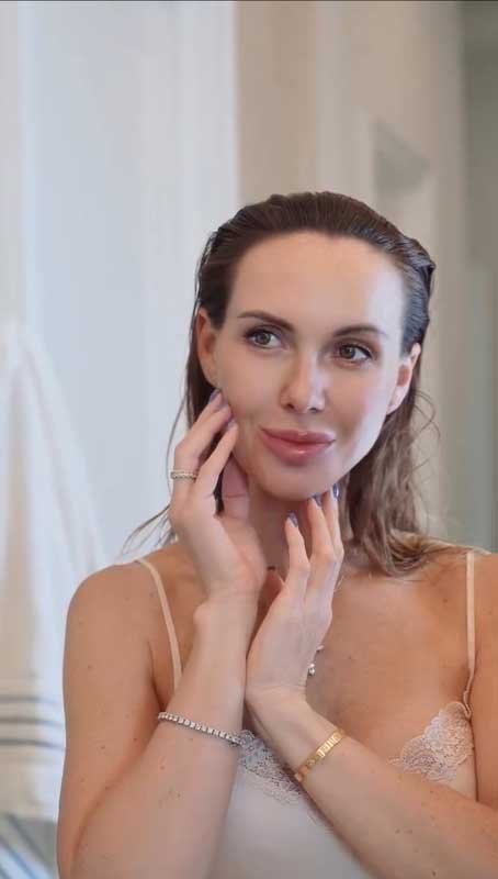 HIRE ME AS AN INFLUENCER